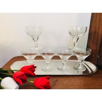 Vintage Set Von 6 Kleinen Geätzten Gläsern Mit Stielen - Likör Stielgläser von TheVINTAGEShopBG