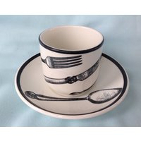 Bon Appetit Arthur Holztasse Und Untertasse Gabel Löffel Motiv Besteck Tasse von TheVillageCorner