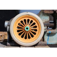 1980Er Jahre Vintage Gummilenkrad Steampunk-Wohndekor | 18 cm 1980Er Jahre Vintage Gummilenkrad Steampunk-Wohndekor | 18 cm von TheVintageAmerica