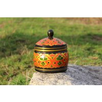 Vintage Khokhloma Holz Schüssel Mit Deckel, Udssr Hergestellt Circa 1970Er Jahre Handbemalt von TheVintageAmerica