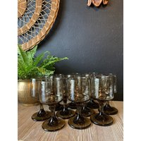 Vintage Mcm Smokey Brown Weingläser | Zehnerset Mid-Century Modern Barzubehör Cocktail Gläser Braun Hochzeit Toast von TheVintageGateShop