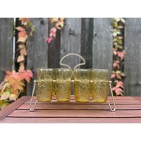 Mcm Anchor Hocking Spring Song Daisy Honey Gold Vintage Glas 8Er Set Mit Träger Mid Century Modern 1960Er Jahre Retro Bar Ware von TheVintageLittleFish
