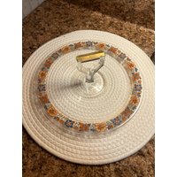 Vintage Glas Behandelt Sandwich Tablett Mit Blumenmotiv von TheVintageNarwhal