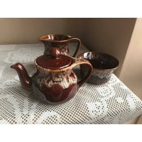 Braune Tropfglasur Keramik - Teekanne, Kanne Und Schale von TheVintageTeaShoppe