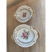 Paar Vintage Dresden China Floral Zwei Schale Bon Bon/Trinket Teller von TheVintageTeaShoppe