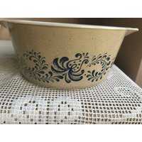 Pyrex Tiefe Auflaufform Im Gehöftmuster, Waschbecken, Kitchenalia von TheVintageTeaShoppe