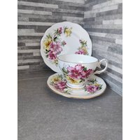 Queen Anne Pink Flower Trio - Teetasse, Untertasse Und Teeteller. Wohndekor von TheVintageTeaShoppe