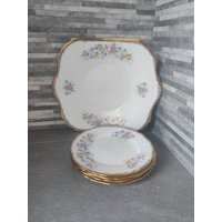 Wedgwood China Kuchenteller - Servierplatte & 4 Teeteller von TheVintageTeaShoppe