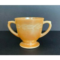 Vintage Fire King Peach Luster Zuckerdose 3 "x 5" von TheVintageVibeandROA