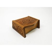 Vintage Holzkiste Trinket Box Geschnitzt Handgemachte Schmuck-Box Bleistift-Box Memory-Box Sammler Home Dekor Geschenk Für Ihn Sie von TheVintagesTreasures