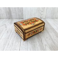Vintage Holzkiste Trinket Box Handgemachte Schmuck-Box Memory Pyrographed Sammler Home Dekor Rustikale Geschenk von TheVintagesTreasures