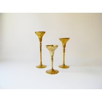 Retro Messing Kerzenständer - Set Von Drei Retro Messing Kerzenständer - Set Von Drei von TheWaffleCone