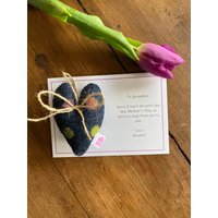 Oma Herz - Muttertagsherz Muttertagsgeschenk Muttertagskarte Geschenk Für Hug von TheWeeLoft