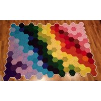 Modernes Mosaik-stil-Regenbogen-Decke von TheWolfsDenByRachel