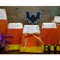 Rustikales Candy Corn Regal Sitter | Primitive Halloween Dekoration Herbst Dekor Tiered Tablett Rustikales Candy Corn Regal Sitter | Primitive Halloween Dekoration Herbst Dekor Tiered Tablett von CranberryandClove