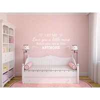 "Kinderzimmer Wandtattoo "Let Me Love You" Zitat Mit Sterne & Mond." "Kinderzimmer Wandtattoo "Let Me Love You" Zitat Mit Sterne & Mond." von TheWorldOfWallArt