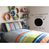 Wandsticker, "Hole To Another Universe..." Wandkunst Aufkleber, Moderne Vinyl Transfer Wandsticker, "Hole To Another Universe..." Wandkunst Aufkleber, Moderne Vinyl Transfer von TheWorldOfWallArt