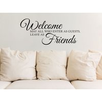 Willkommen Als Gäste Gehen Freunde... Wandbild Zitat, Aufkleber, Modern Transfer Willkommen Als Gäste Gehen Freunde... Wandbild Zitat, Aufkleber, Modern Transfer von TheWorldOfWallArt