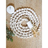 Boho Makramee Lampe Handgefertigte Hängeleuchte Aus Baumwollseil Boho Makramee Lampe Handgefertigte Hängeleuchte Aus Baumwollseil von TheWovenSutra