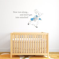 Offizieller Peter Rabbit Run Filled Wandaufkleber Pb025 von ThemedUK