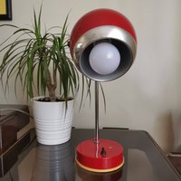 Mid Century Tisch Oder Schreibtisch Space Age Red "' Eyeball " Lampe - Sijaj Hrastnik Jugoslawien 1970Er Jahre/Retro Rote Vintage von ThenandnowByJovana