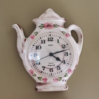 Vintage Staiger Quarz Keramik Handbemalte Teekanne-Förmige Wanduhr Made in Germany/Mid Century Wand von ThenandnowByJovana