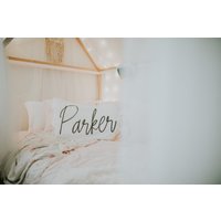 Personalisierter Name Kissenbezug Weiche Mikrofaser Krippe & Kleinkind Geschenk von TheosLane