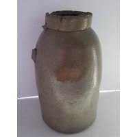 Antikes Keramikgefäß Oder Tontopf - Hohes Grau Mit Leichtem Glanz Antikes Keramikgefäß Oder Tontopf - Hohes Grau Mit Leichtem Glanz von ThereAndBackVintage