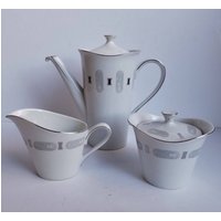 Grace China Kaiserin Platinum Pattern Teekanne Mit Sahne Und Zuckerdose von ThereAndBackVintage