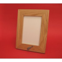 Geigen-Design-Bilderrahmen Aus Echter Eiche 15 X 10 cm Mit Handgegossenem Zinnmotiv Musiker-Musikgeschenk Geigen-Design-Bilderrahmen Aus Echter Eiche 15 X 10 cm Mit Handgegossenem Zinnmotiv Musiker-Musikgeschenk von ThimblesnObjectDart