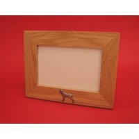 Weimaraner Hund Landschaft Echte Eiche Bilderrahmen 4 "x 6" Mit Hand Gegossen Zinn Motiv Muttertag Vatertag Geschenk Weimaraner Hund Landschaft Echte Eiche Bilderrahmen 4 "x 6" Mit Hand Gegossen Zinn Motiv Muttertag Vatertag Geschenk von ThimblesnObjectDart