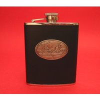 Wind in Den Weiden Design Schwarz Leder 6 Unzen Flachmann Englisch Lehrer Geschenk Mann Weihnachtsgeschenk Vatertagsgeschenk von ThimblesnObjectDart