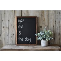 Sie Mich & Hund-Medium Größe - Hund Zeichen Tier Familie Schild Bauernhaus Bauernhausdekor Gerahmt Liebhaber-Zeichen Sie Mich & Hund-Medium Größe - Hund Zeichen Tier Familie Schild Bauernhaus Bauernhausdekor Gerahmt Liebhaber-Zeichen von ThisCountryHaven