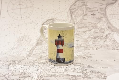 Thomas Kubitz Fine Art Porzellantasse mit Leuchtturm und Gaffelketsch Roter Sand von Thomas Kubitz Fine Art