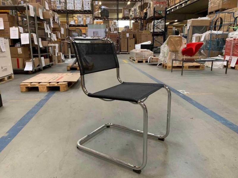 Freischwinger Stuhl S33 Stoff Schwarz Gestell Verchromt von Thonet