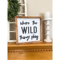 Wild Things Kinderzimmer Schild Wild Things Kinderzimmer Schild von ThreeBeesDecor