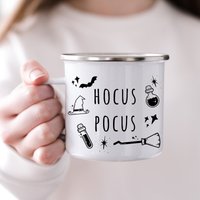 Halloween Personalisierte Emaille Becher, Hallo Kürbis, Camping Geschenk Für Halloween, Herbstzauber, Herbst Tasse, Kaffeebecher Uk von ThreeQuarks