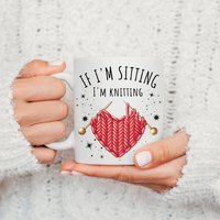 Strickbecher, Geschenk Für Stricker, Häkelgeschenk Personalisierte Tasse, Nana, Beste Geschenkbecher Das Stricken 2020 von ThreeQuarks