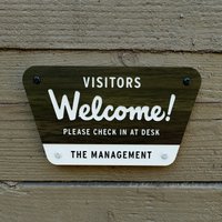 Willkommensschild - Nationalparks-stil Benutzerdefinierter Text Laser Cut Typografie Mid-Century Modern Retro Wilderness Schild Willkommensschild - Nationalparks-stil Benutzerdefinierter Text Laser Cut Typografie Mid-Century Modern Retro Wilderness Schild von ThreeStepsAhead