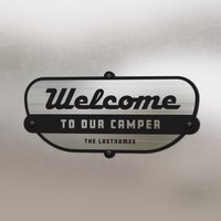 Willkommensschild - Streamline Camper Style Individueller Text Laser Cut Typografie Mid-Century Modern Art Deco Retro Schild Willkommensschild - Streamline Camper Style Individueller Text Laser Cut Typografie Mid-Century Modern Art Deco Retro Schild von ThreeStepsAhead