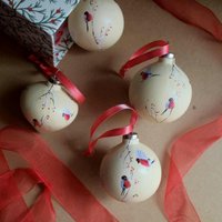 Gimpel Handbemalte Keramikverzierung Weihnachtskugel Skandinavisch Nordisch Hygge Cottagecore Vogel Schweden Schwedisch Handgemacht Geschenk Gimpel Handbemalte Keramikverzierung Weihnachtskugel Skandinavisch Nordisch Hygge Cottagecore Vogel Schweden Schwedisch Handgemacht Geschenk von Throughnordiceyes