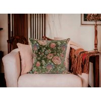 Grün Gewebter Vintage Kissenbezug, Floraler Gobelin Eurosham, Jede Benutzerdefinierte Größe Grün Gewebter Vintage Kissenbezug, Floraler Gobelin Eurosham, Jede Benutzerdefinierte Größe von TiaHomeland