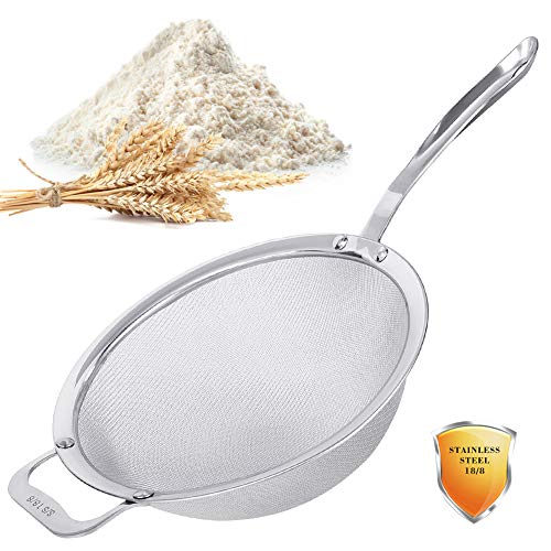 22,9 cm großes Sieb, Edelstahl 18/8 extra feines Quinoa-Sieb, mit solidem stabilen Griff, Mehlfilter mit breiterem Haken 22,9 cm großes Sieb, Edelstahl 18/8 extra feines Quinoa-Sieb, mit solidem stabilen Griff, Mehlfilter mit breiterem Haken von Tiawudi
