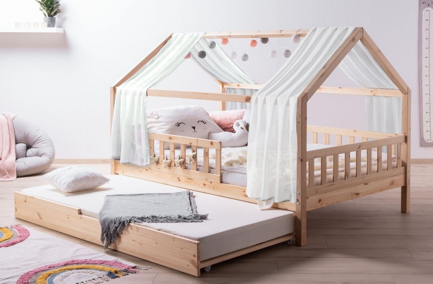 Ticaa Hausbett Kinderbett Hausbett Kim" inkl. Zusatzbett Kiefer (Set, Hausbett mit Tüll-Set und Zusatzbett), Hausbett inkl. Rausfallschutz, höhenverstellbar" von Ticaa