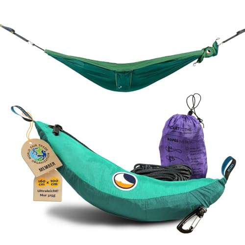 Ticket to the Moon Kinder Outdoor Hängematte Smaragd Grün | aus Nylon Fallschirmseide mit 160 x 100 cm & nur 315 g - Hängematte für Kinder inklusive 6kn Minikarabiner und Seil | Original seit 1996 von Ticket to the Moon