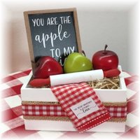 Du Bist Der Apfel Zu Meinem Kuchen Mini Holzkiste Für Den Herbst Gestufte Tabletts Apfeldekor von TieredTrayTreasures