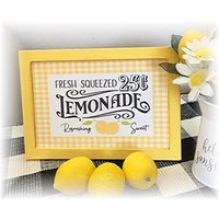 Fresh Squeezed Lemonade Gerahmtes Holzschild Für Abgestufte Tabletts von TieredTrayTreasures
