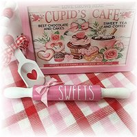 Süßigkeiten Mini Holz Nudelholz Für Valentines Gestufte Tabletts von TieredTrayTreasures