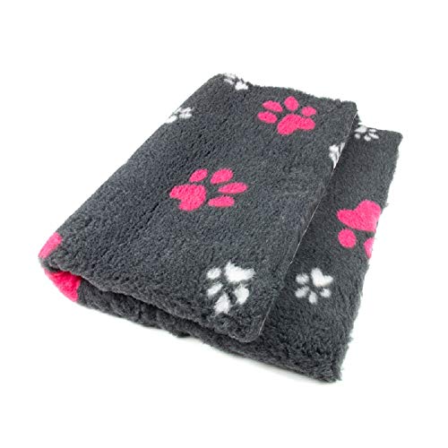 ProFleece Premium Hundedecke Haustiermatte 3-farbig anthrazit pinken und weißen Pfoten | Rutschfest | Antibakteriell | Antiallergen | Atmungsaktiv | Isolierend | Waschbar (L= 150 x 100 cm) von Tierisch-tolle Geschenke