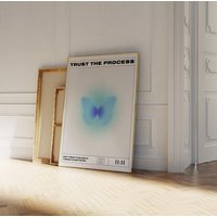 Blauer Schmetterling Poster, Trust The Prozess Kunstdruck, Farbverlauf Kunstdrucke, Spirituelle Wandkunst, Kunst, Selbstpflege, Aura, Positivität von TigerSpiritPrints